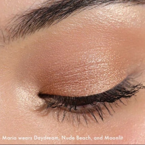 Wanderess Escape Eyeshadow palette 🎨 NWT🎨 - Picture 8 of 12